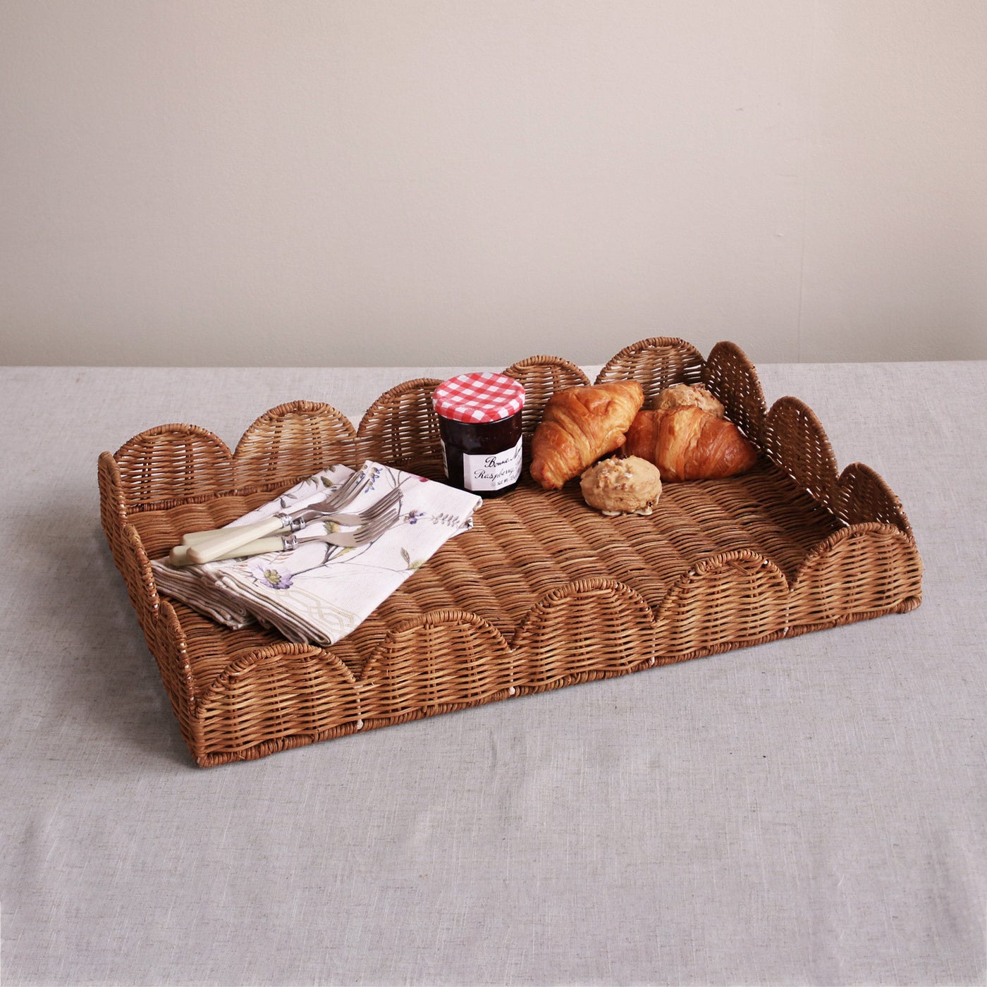 Beatriz Ball VIDA Rattan Large Scalloped Rectangular Tray (Natural)