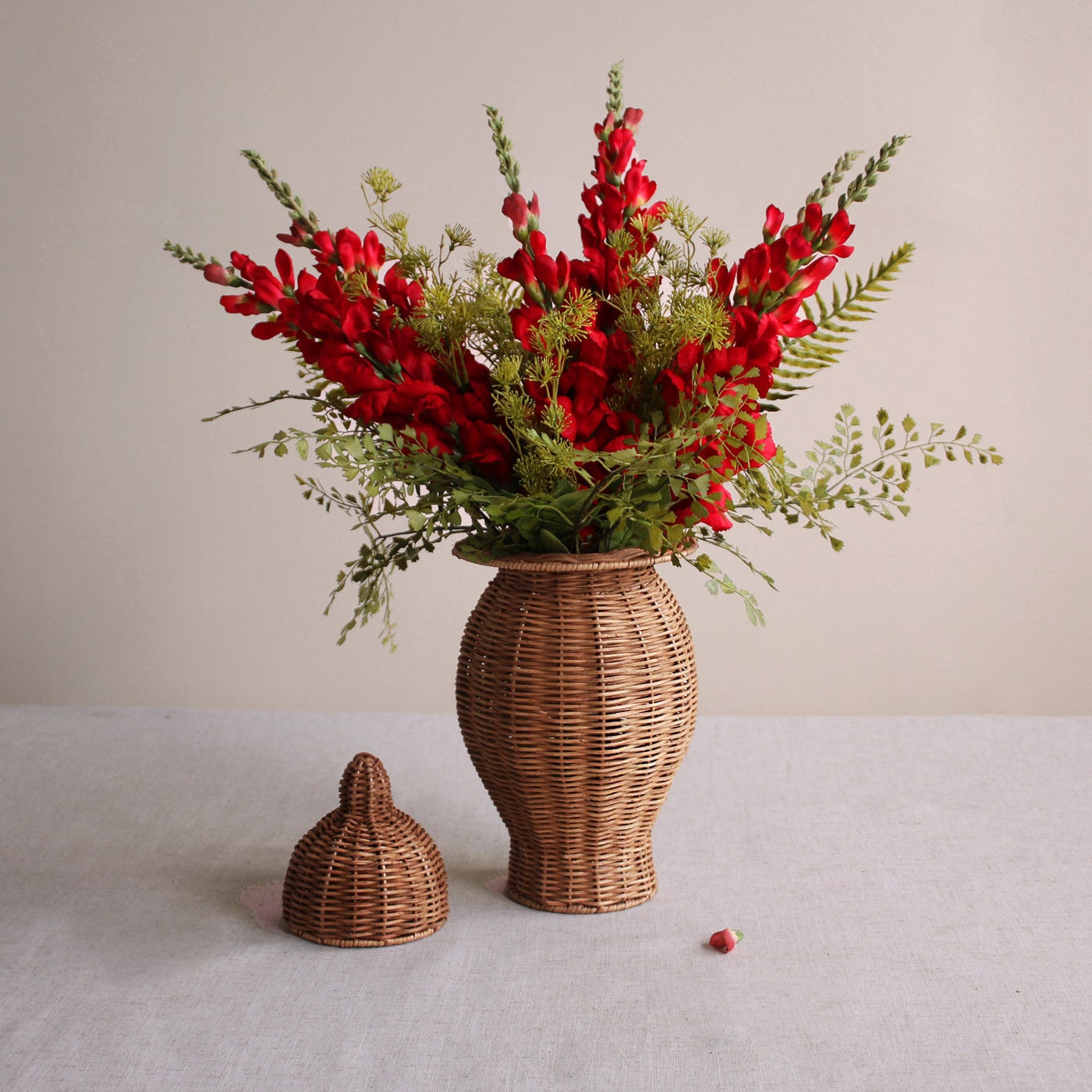Beatriz Ball VIDA Rattan Basket With Lid (Natural)
