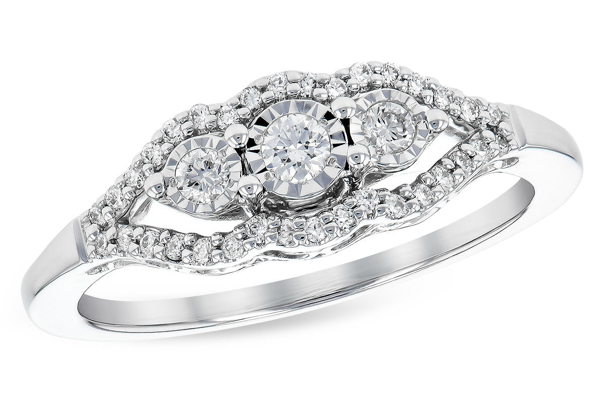 14KW Three-Stone Diamond Oval Halo Ring