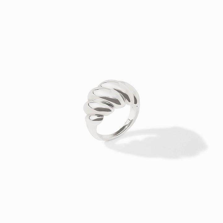Julie Vos Ravello Ring