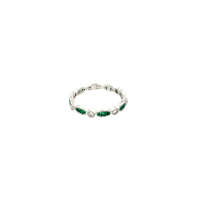 14 KWG Diamond and Emerald Band, .19ctw/.27ctw