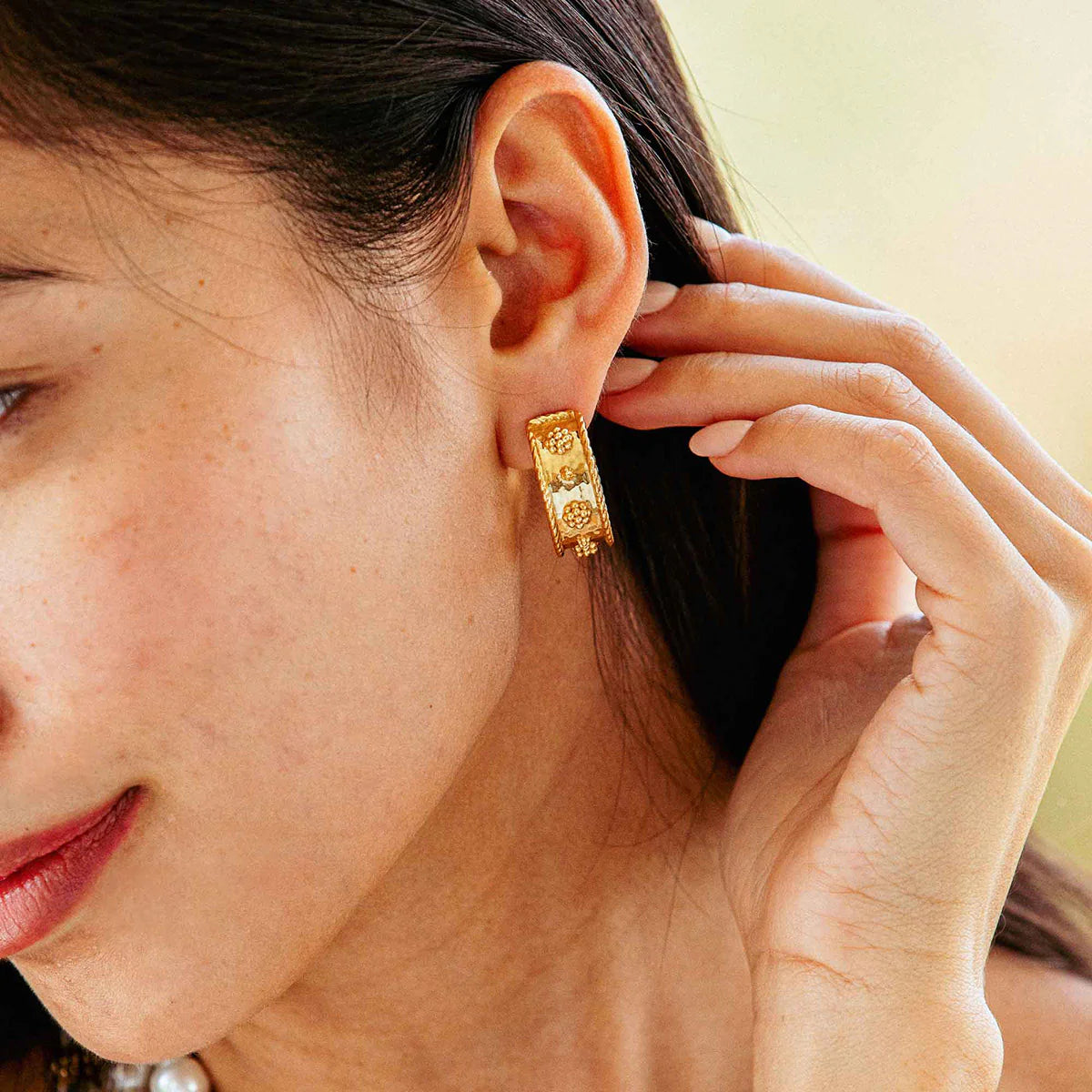 Capucine de Wulf Berry Classic Small Hoop Earrings