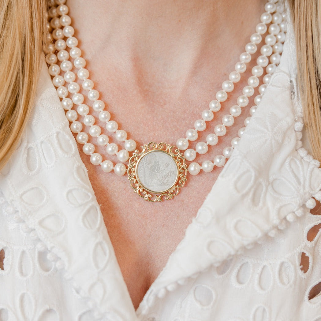 Triple Pearl Necklace with Round Gambling Counter
