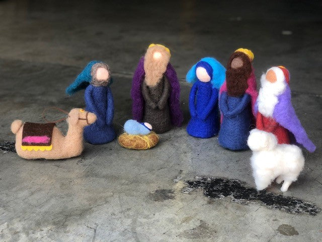 Large Felt Nativity, 8 Piece
