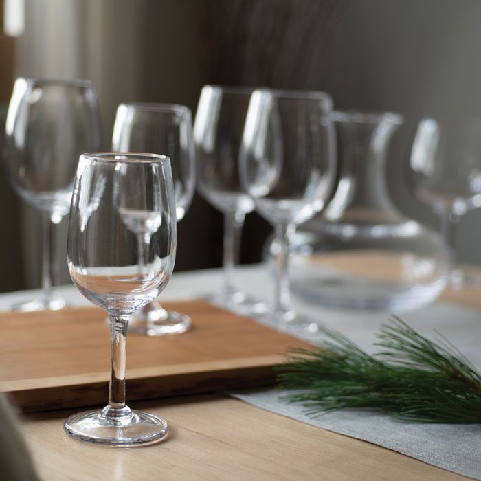 Simon Pearce Woodstock White Wine