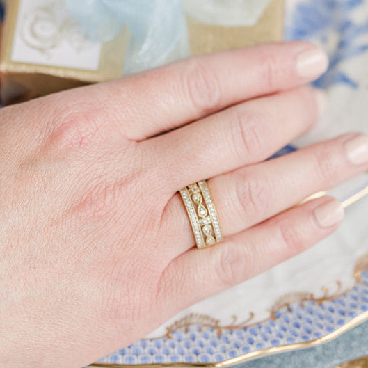 Raymond Mazza Yellow Gold Diamond Band Ring