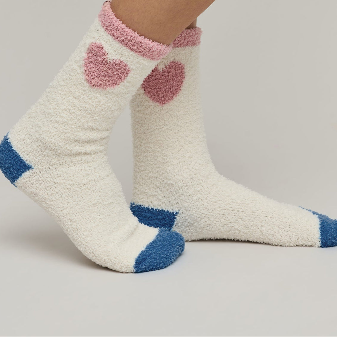 Barefoot Dreams CozyChic Color Block Heart Socks