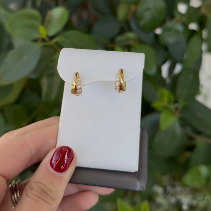 18KY Diamond Edged Huggies