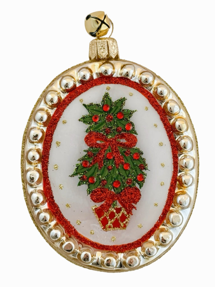 JingleNog Holiday Topiary