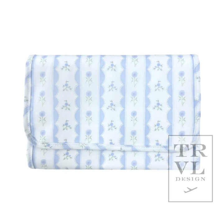 TRVL Mini Rollup Hanging Bag
