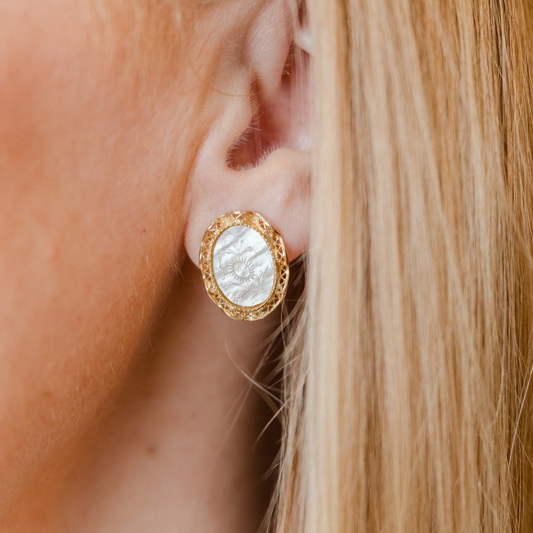 Oval Gambling Counter Earring