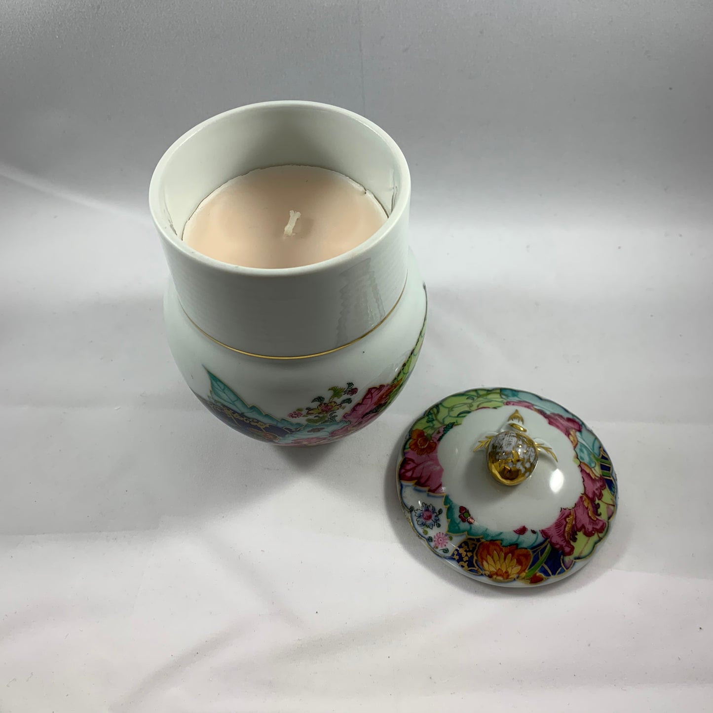 Mottahedeh Tobacco Leaf Shang Candle Vessel
